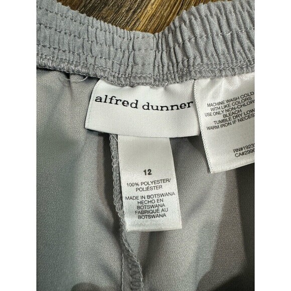 ALFRED DUNNER Classic Fit Pale GRAY Flat Front Elastic Waist Pant Sz 12 P NWOT - Picture 3 of 6